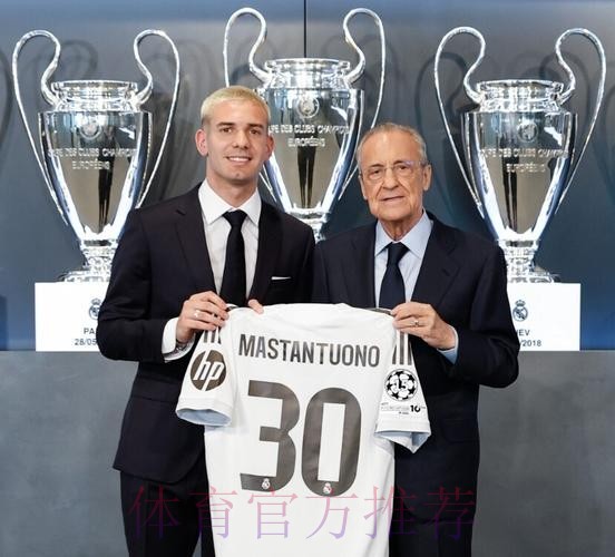 皇马将马斯坦托诺注册到二队 被质疑钻法规的空子 皇马将马斯坦托诺注册到二队 被质疑钻法规的空子